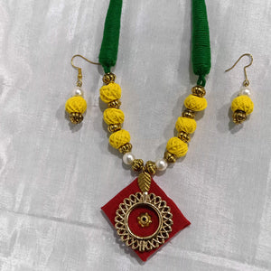 red yellow green combination nacklace set